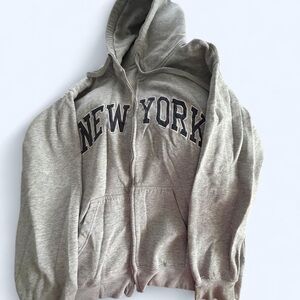 NEW YORK Gray Zip-Up Hoodie